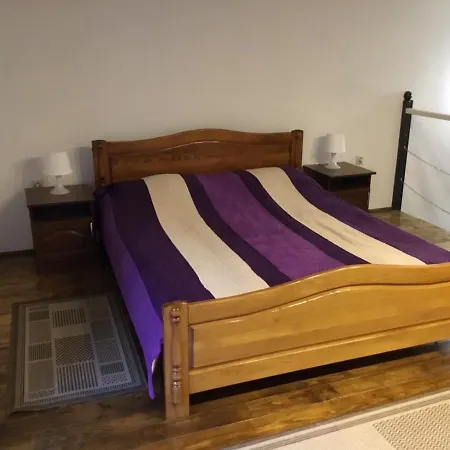 грабовець شقة Mizhhirya (Transcarpathia)